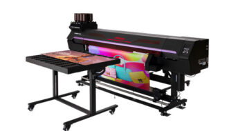 Mimaki redéfinit la référence de la production hybride polyvalente avec le la image